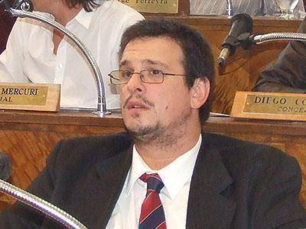 LOMAS | TRAS LA AUSENCIA Leporace neg� que el faltazo de Ferri haya sido producto de diferencias pol�ticas