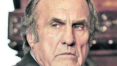 Reutemann, muy lejos de la presi�n, mantiene su decisi�n