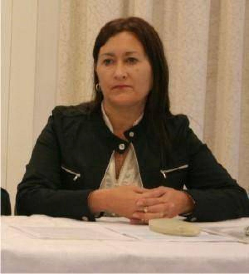 Desarrollo Humano, Julia Peralta  �Tenemos un equipo de profesionales capacitados y comprometidos con la ni�ez�