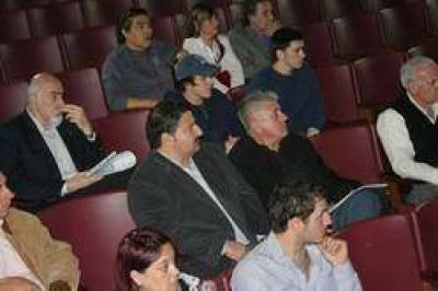 Comisi�n Pro L�mites: Municipio, instituciones y fuerzas pol�ticas, unidas por la integridad territorial