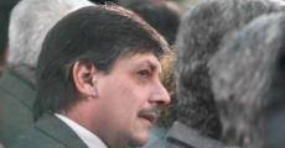 El ombudsman se reunir� con los tres postulantes a ocupar su cargo