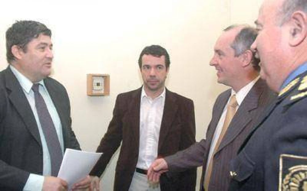 Jos� de San Mart�n: tres empresas interesadas en construir la comisar�a