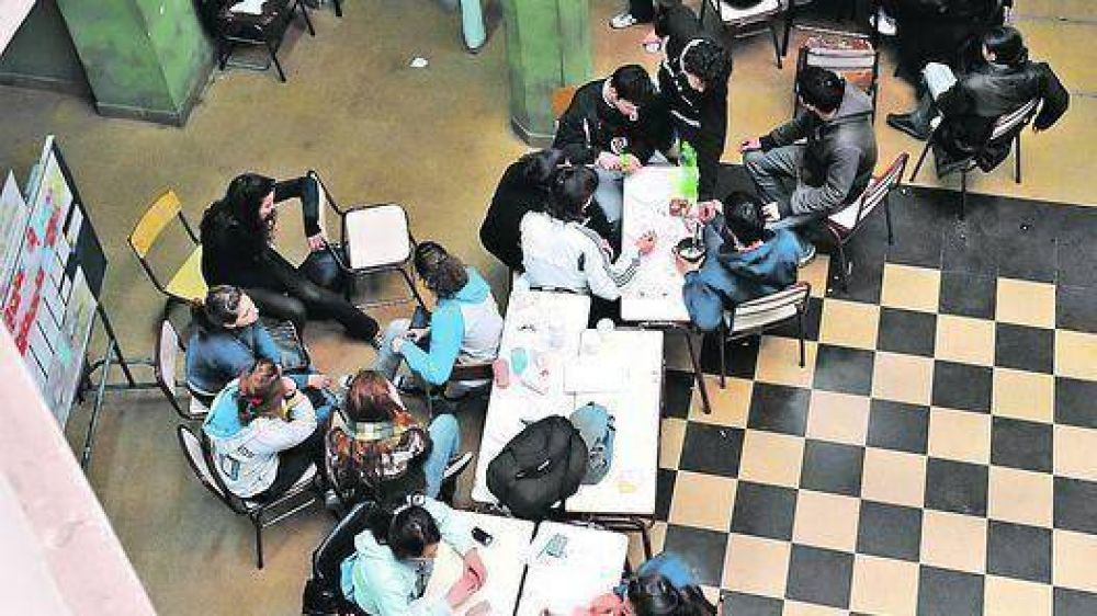 Bullrich: �Empezar�n este a�o todas las obras en las escuelas�