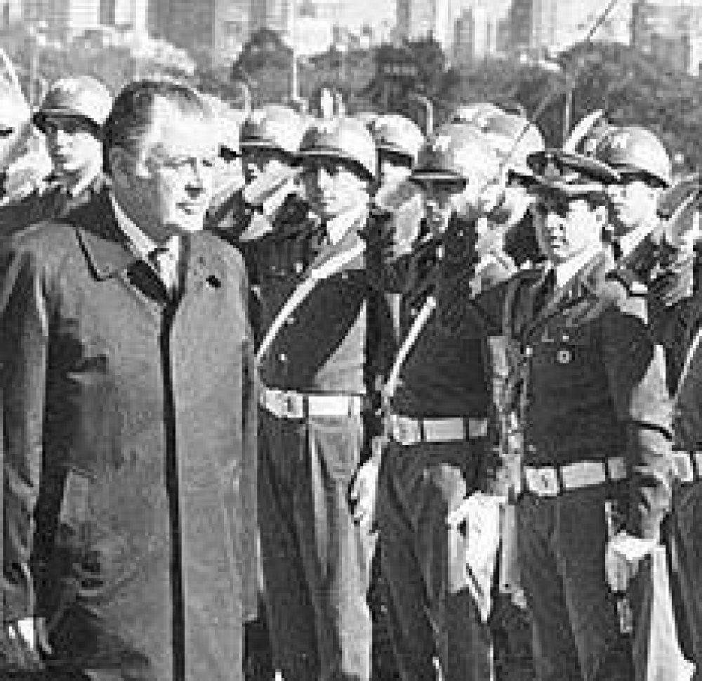 Reabren el caso de un ide�logo de Pinochet