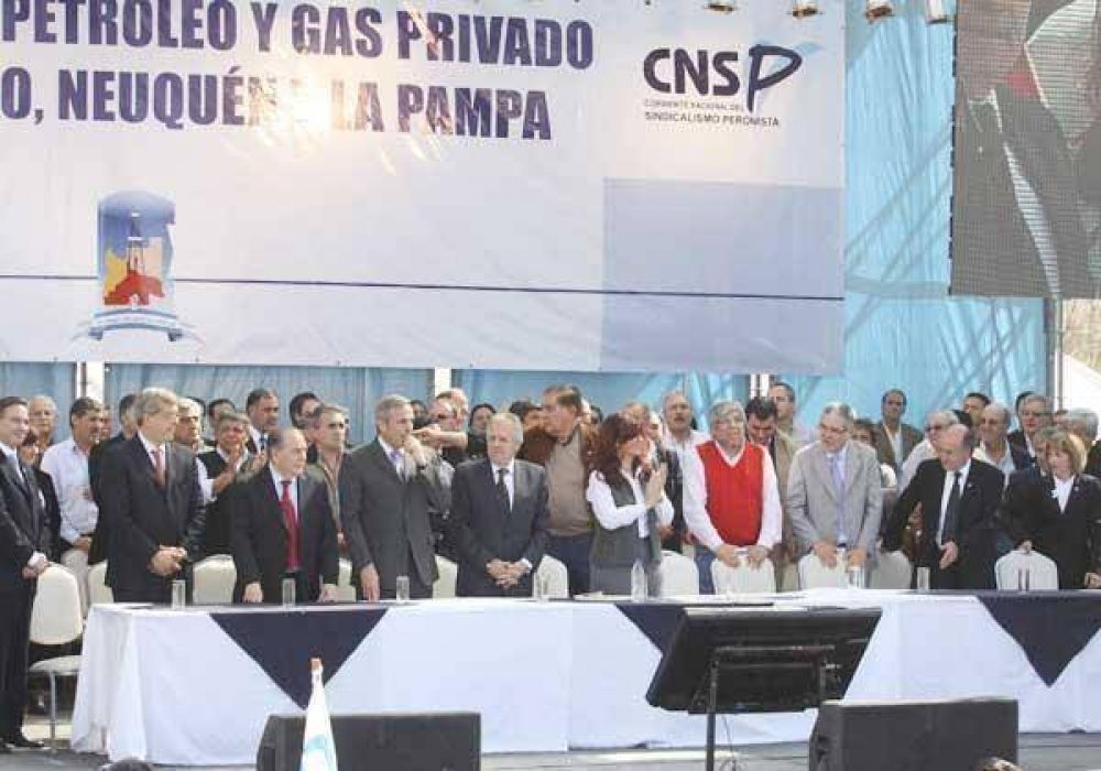 Cristina renov� cr�ticas a la oposici�n