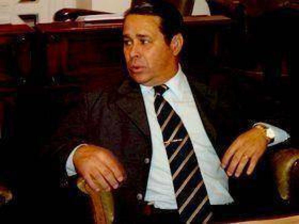 Seg�n Badaracco, la imagen del gobierno provincial baj� m�s del 25%