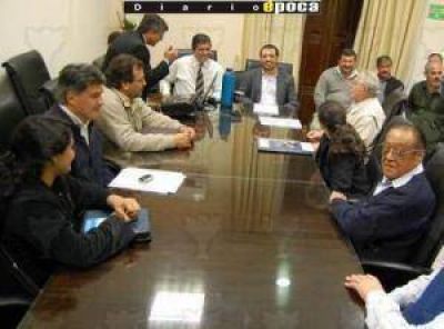 Los gremios docentes solicitar�n un mayor blanqueo en el b�sico