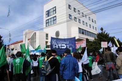Dicen que el Gobierno no tom� nota del rechazo a la reforma 