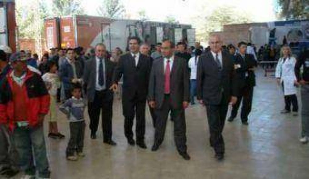 Manzur: "Chaco vive una verdadera revoluci�n sanitaria"