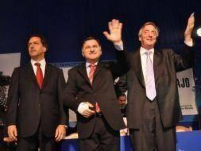 Florencio Varela: Intendente Pereyra lanza corriente interna con el aval de N�stor Kirchner