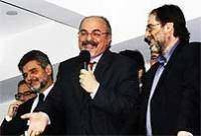 Los Peronistas Porte�os inauguraron su sede central para los Cabildos Abiertos