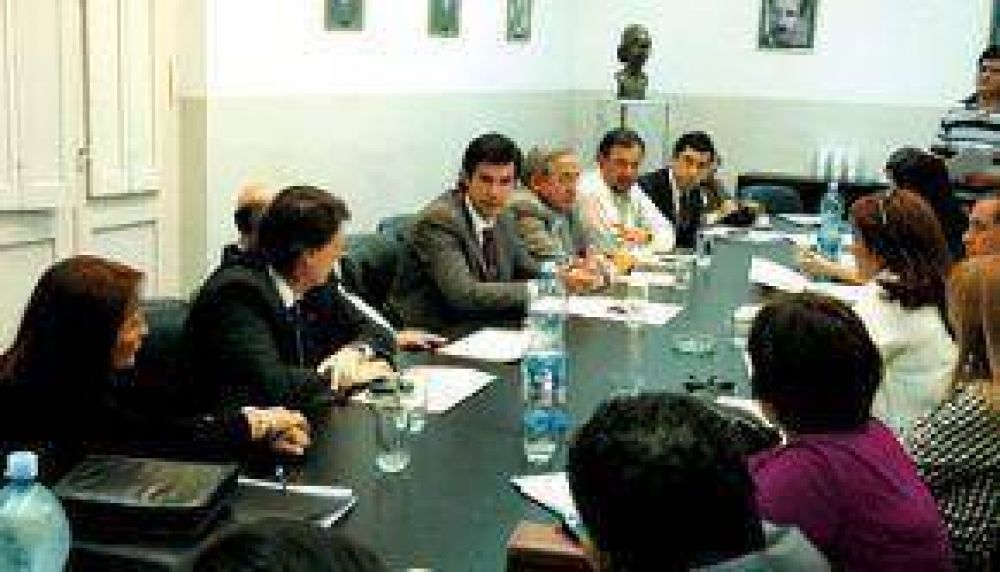 La junta electoral del PJ observ� a varias de las 114 listas para las internas