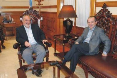 El gobernador Colombi recibi� al intendente de S�enz Pe�a 