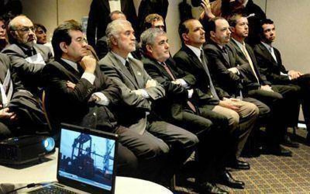 Incrementan la conectividad naviera comercial del puerto de Comodoro