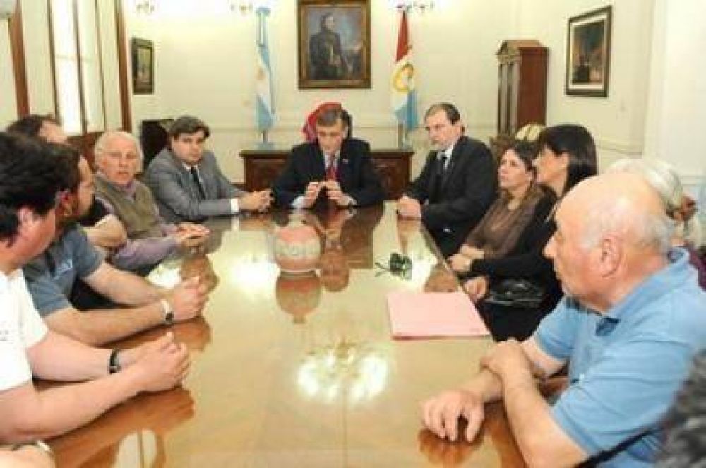 Binner recibi� a trabajadores de Paran� Metal