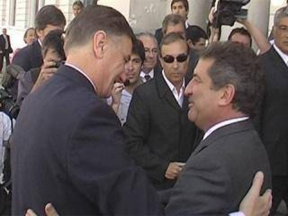 Urribarri y Binner definir�n hoy una agenda de trabajo por el nuevo enlace Paran� � Santa Fe