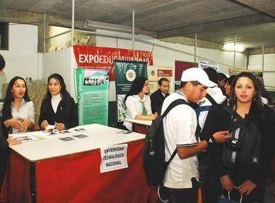 2 mil estudiantes participaroon de Expo-Educativa 2010