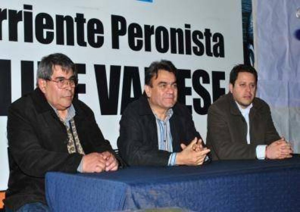 Pasan a planta permanente a un centenar de trabajadores municipales