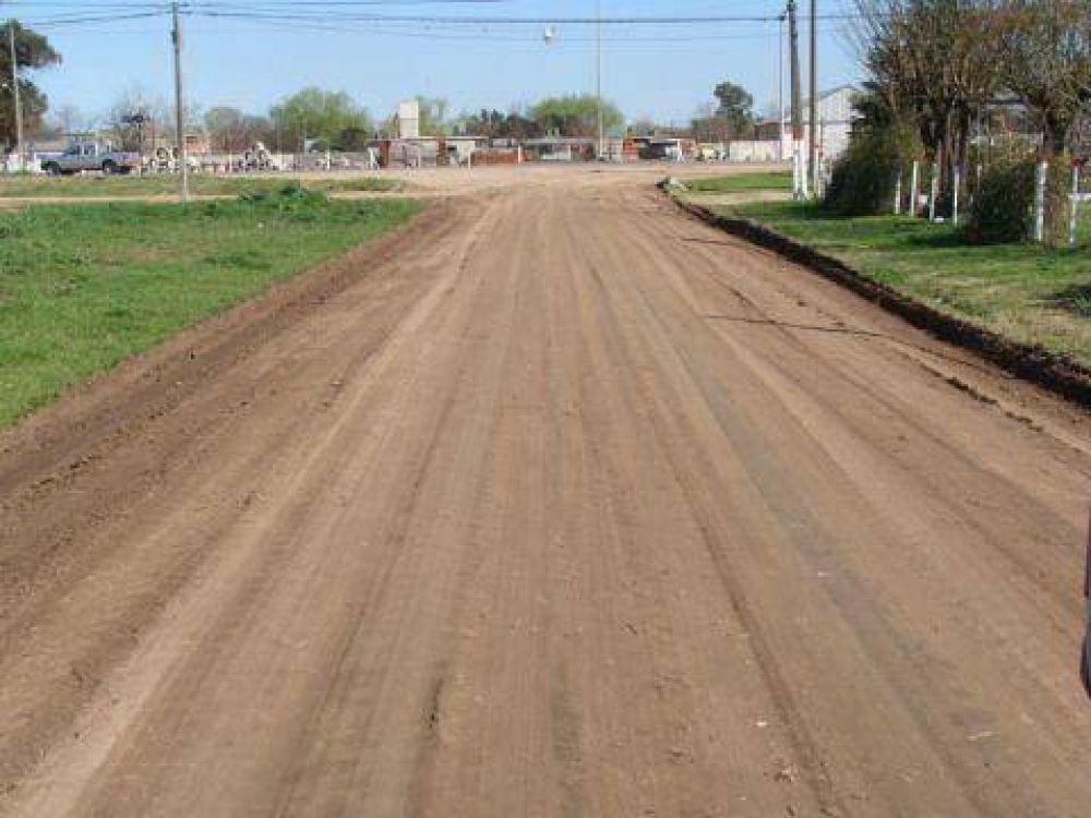 Programa "El Municipio en tu Barrio" Contin�an los trabajos de mantenimiento en Valacco 