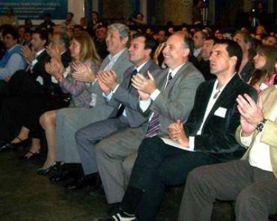 Bisogni particip� del acto junto a Kirchner