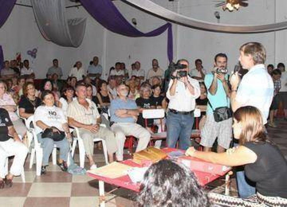 Los asamble�stas se re�nen con Bahillo 