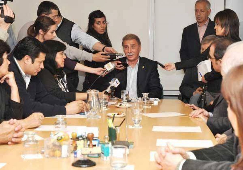 Sobisch asumi� en la Junta del MPN