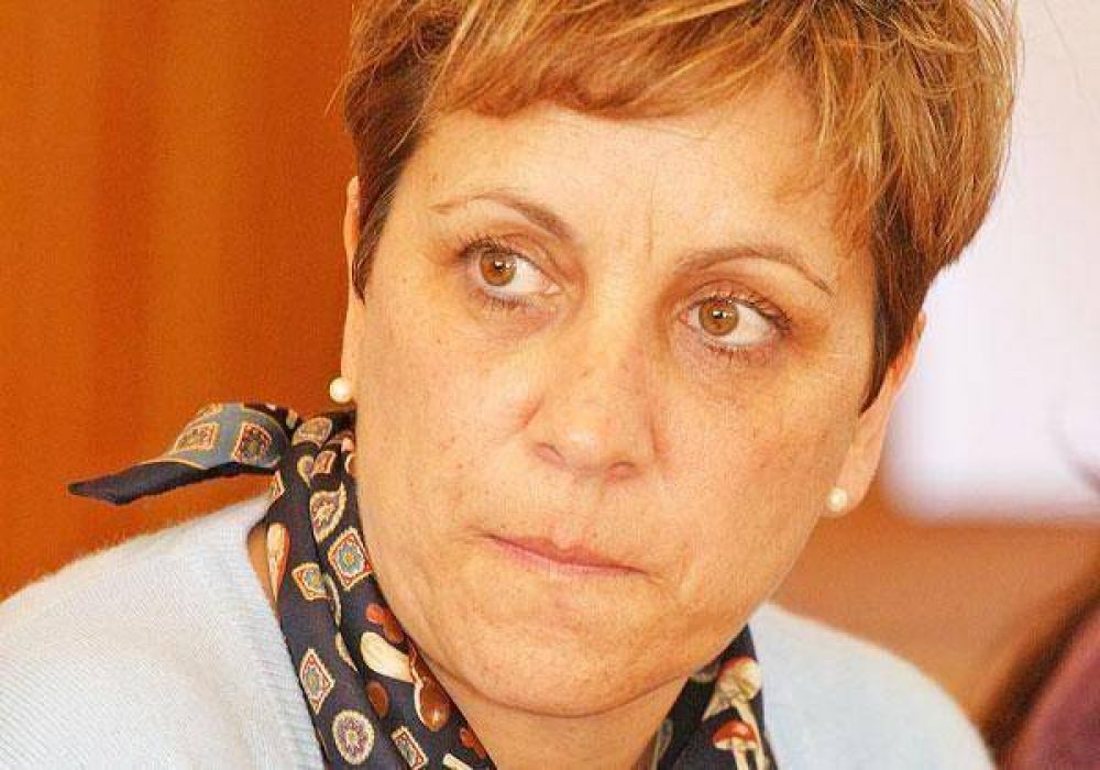 Frugoni gestiona en el IPVU por las 108 viviendas