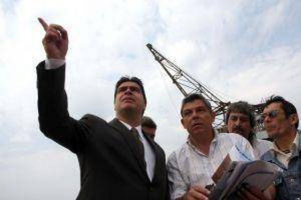 El puerto de Barranqueras empieza a regularizar los embarques de soja
