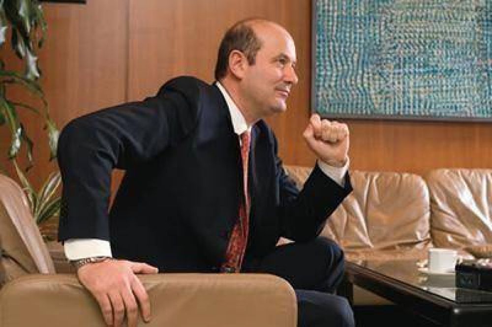Sturzenegger critica a Del Pont