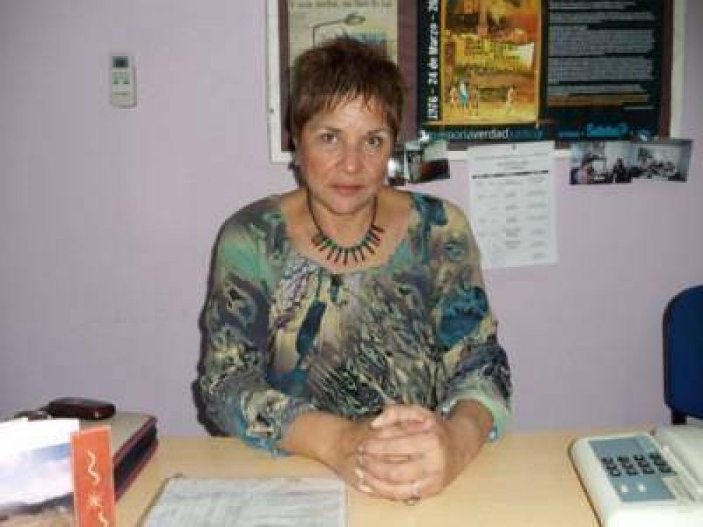 Sigue la pol�mica Centuri�n: �La �nica persona que en comisiones plantea hacer una discusi�n de caf� es Mirta Ward�
