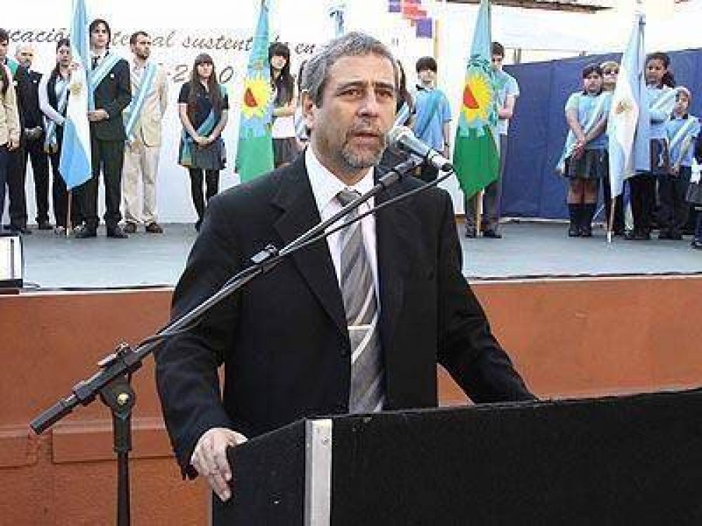  AVELLANEDA | ACTO Ferraresi abog� por �recuperar el rol de la educaci�n�