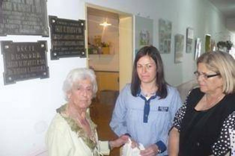 Homenajes a Dominguez y Cristina Ruiz