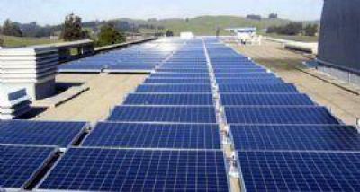 Firma china eval�a fabricar paneles solares en la provincia