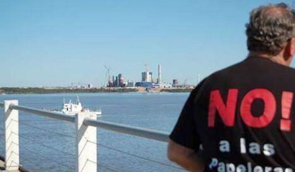 Botnia: La Asamblea cort� por dos horas la ruta internacional