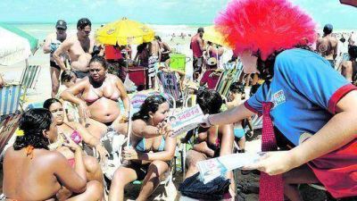 En un basti�n del presidente, la campa�a es puro carnaval