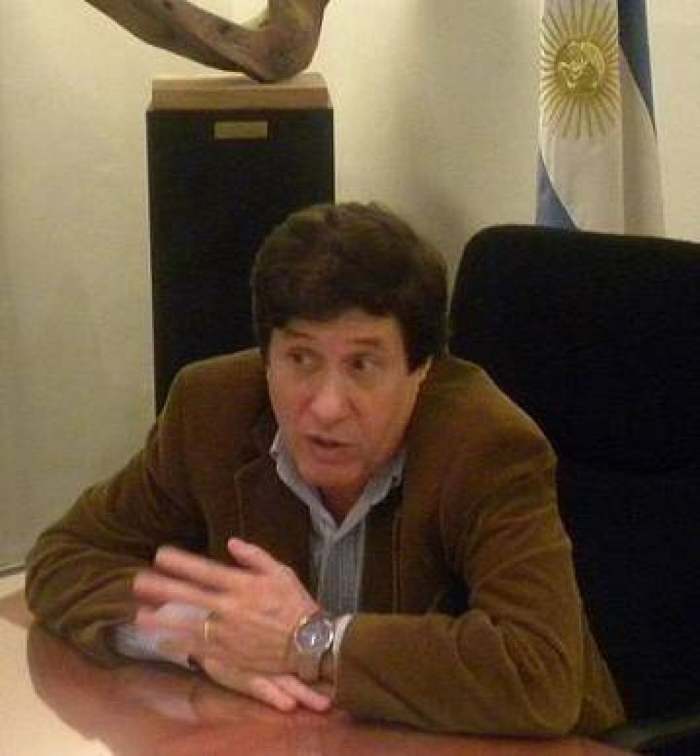 DARIO DIAZ PEREZ: �ESTE GOBIERNO ES LO MAS PARECIDO A LOS TIEMPOS DE PERON Y EVITA�