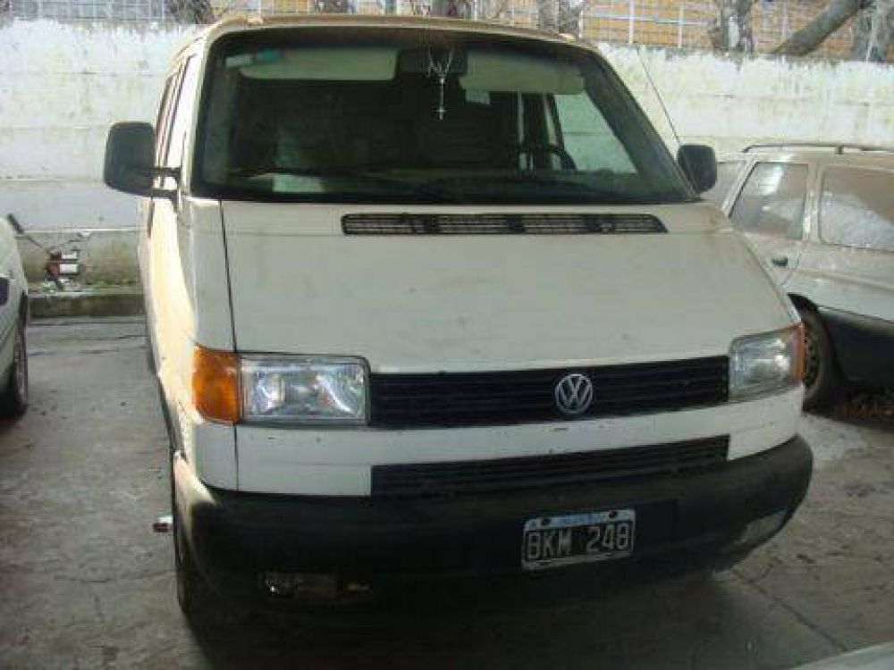  	 Ser� destinado a la Direcci�n de Deportes La Provincia don� un transporte al Municipio
