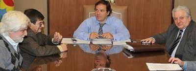Provincia formaliz� "imposibilidad" presupuestaria para discutir salarios