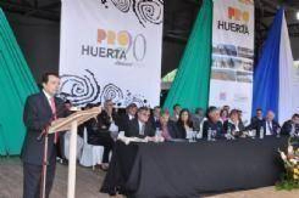 Huerteros y promotores del pa�s celebraron 20 a�os del Pro-Huerta