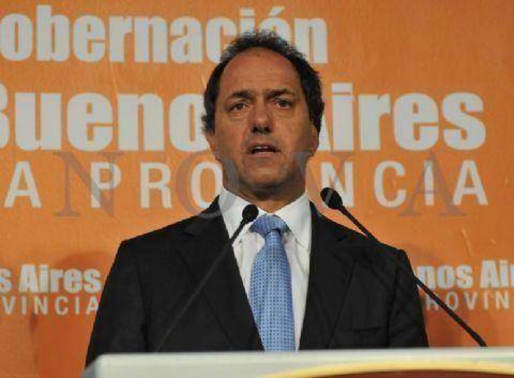 El gobernador Scioli no fue invitado al Luna Park 
