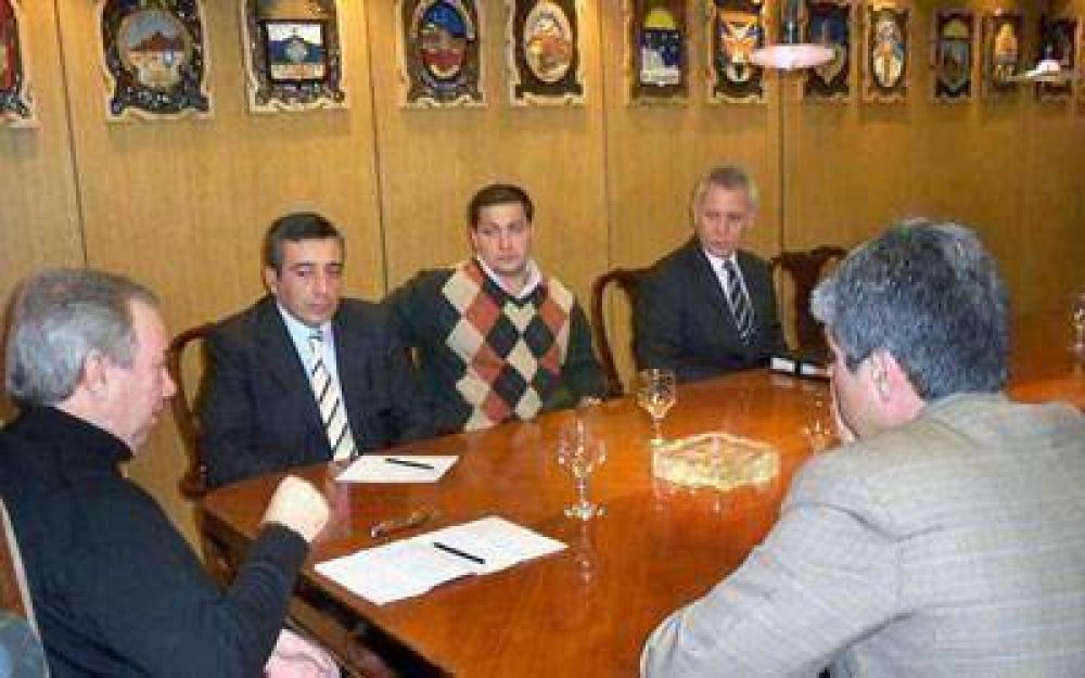 Diputados radicales aclaran su postura a la hora de votar la Ley de Educaci�n