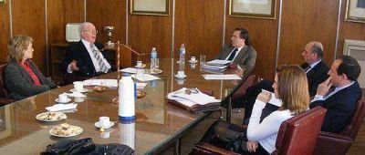 El Colegio de Abogados de Azul recibi� a Carlos Malis, candidato a integrar el Consejo Nacional de la Magistratura 
