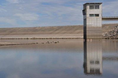 "El dique contin�a en una clara situaci�n de emergencia" 