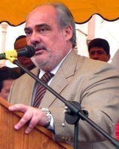 R�os asegura que Ricardo "cerr� alianza" con los sectores del poder econ�mico