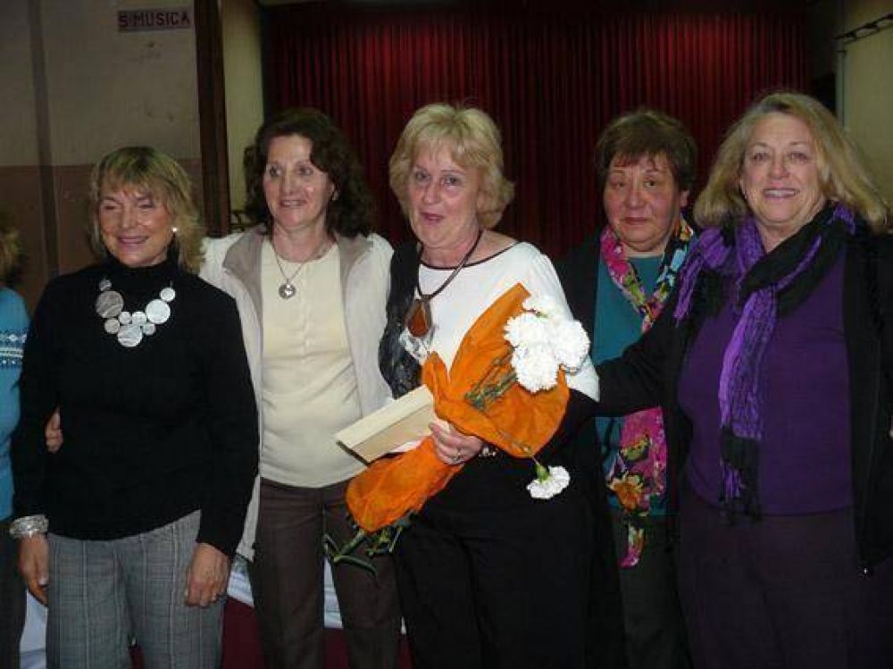 Rindieron homenaje a docentes que se jubilaron