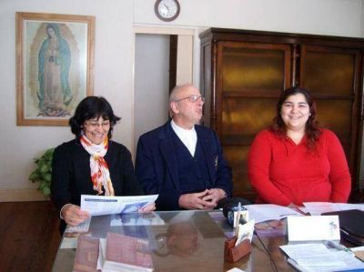 Comienza la Novena por la Patrona de Col�n