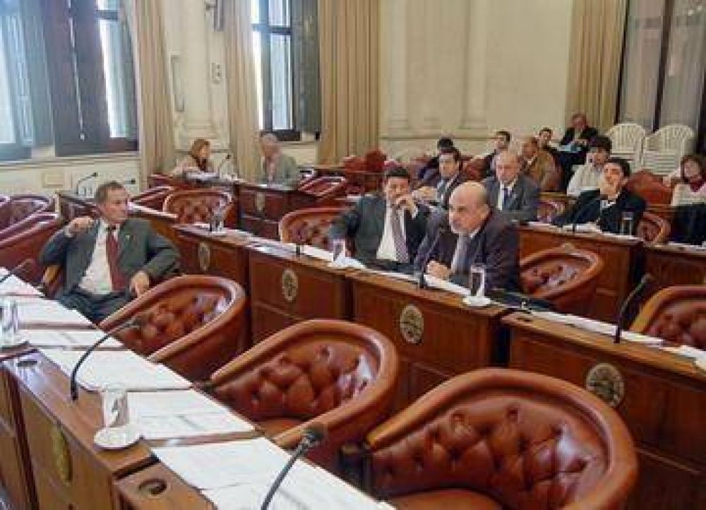 El Senado se qued� sin qu�rum y no sesion� 