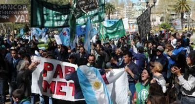 El paro vaci� las aulas de las escuelas y las facultades p�blicas