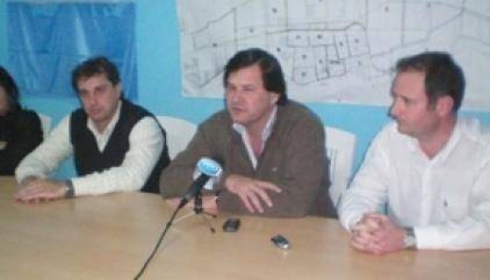 Spinozzi: "El federalismo no es repartir plata de acuerdo al antojo de un dirigente"