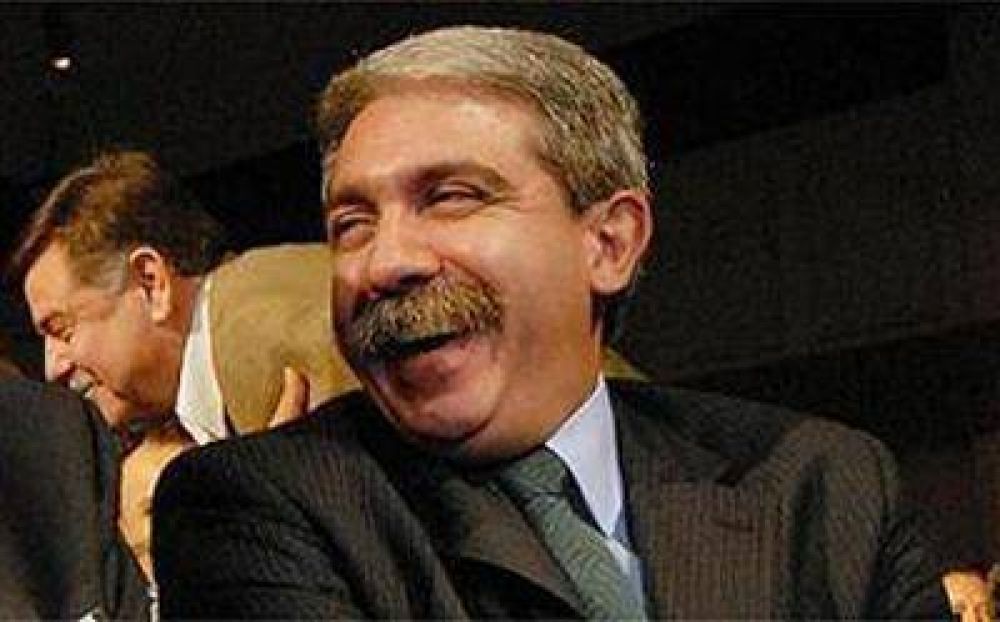 Dictaminan que no es incompatible que An�bal sea vice de Quilmes y maneje los fondo del �f�tbol gratis�